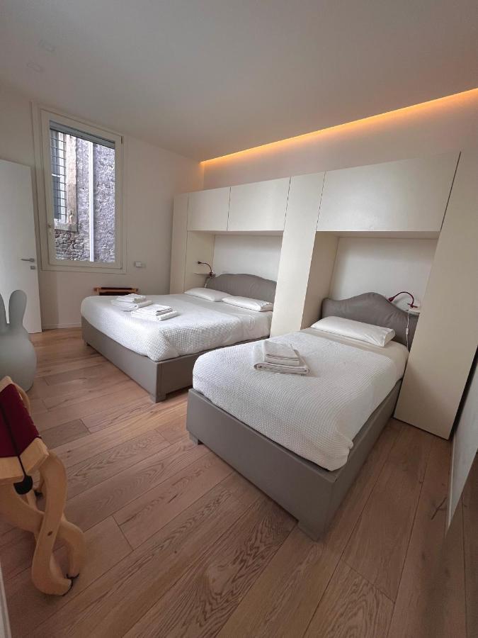 Triple Room Private Bathroom,1416158721:JPEG